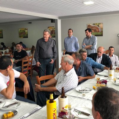 Confraternização pelo Dia do Motorista e Homenagem ao Sr. Waldir de Souza e Silva